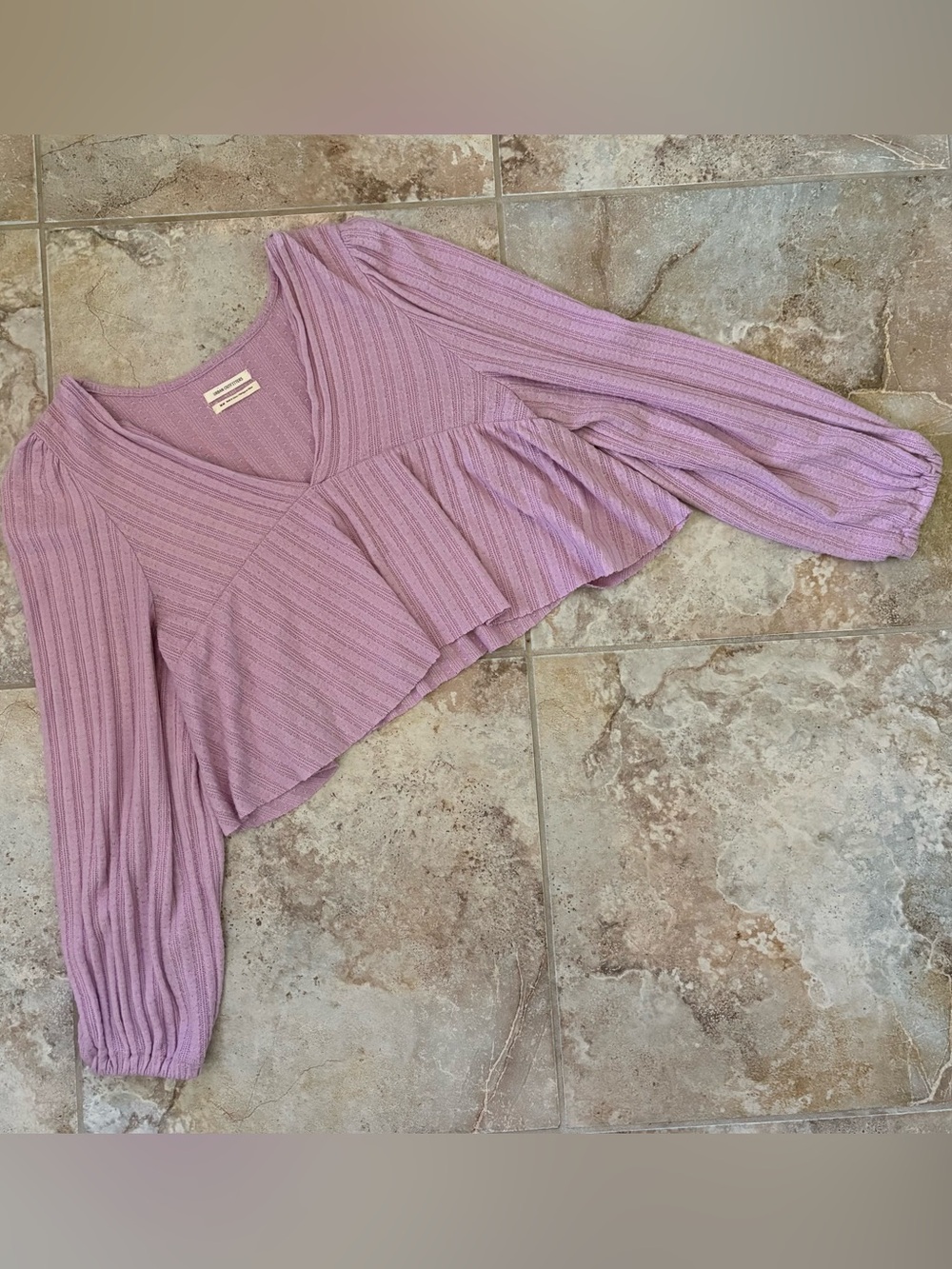 Urban Outfitters Lilac V-Neck Long Sleeve Cropped Rubbed Babydoll Top Flowy Boho